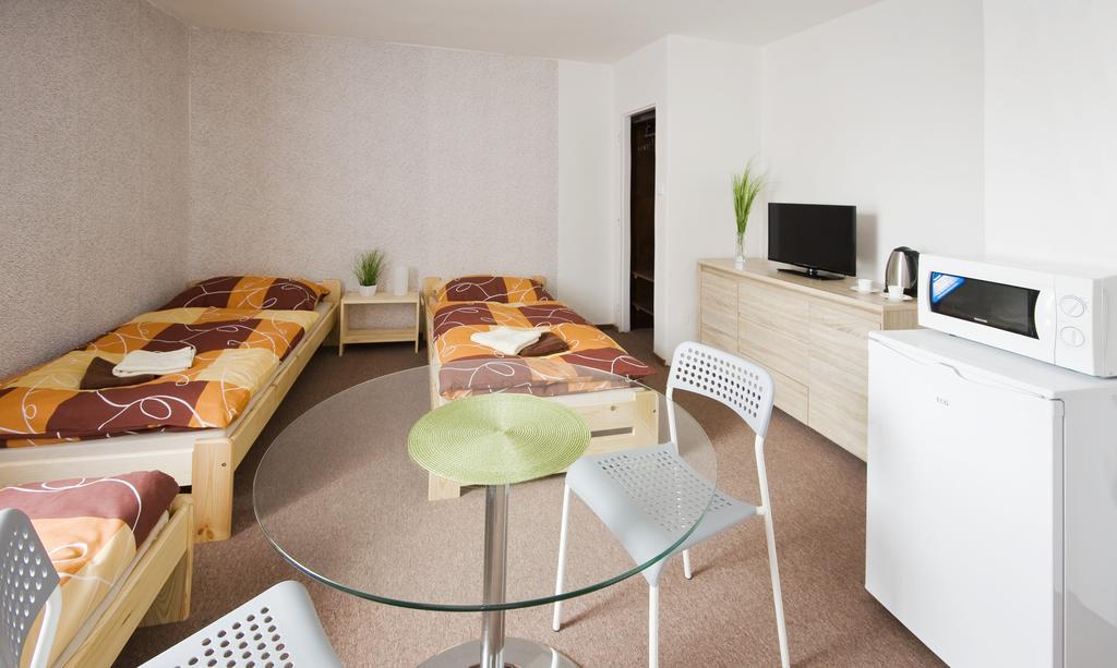 Penzion Ostrava-Levne Ubytovani Ngoại thất bức ảnh