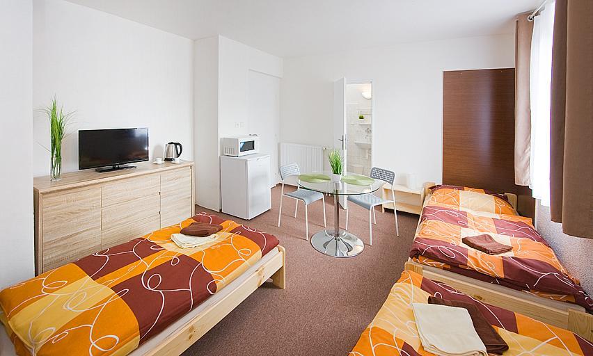 Penzion Ostrava-Levne Ubytovani Ngoại thất bức ảnh